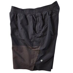 Lululemon Shorts Mens L Black Bermuda Polyester Spandex Drawstring 9in Pockets